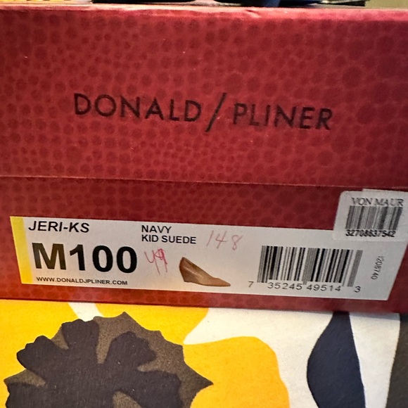 Donald J Pliner Jeri-KS Pump Blue Suede - Picture 6 of 7